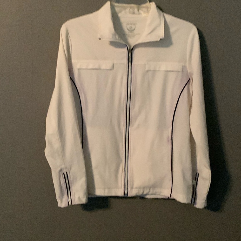Zenergy by Chico women’s off-white jacket with zippered sleeves. Size 0